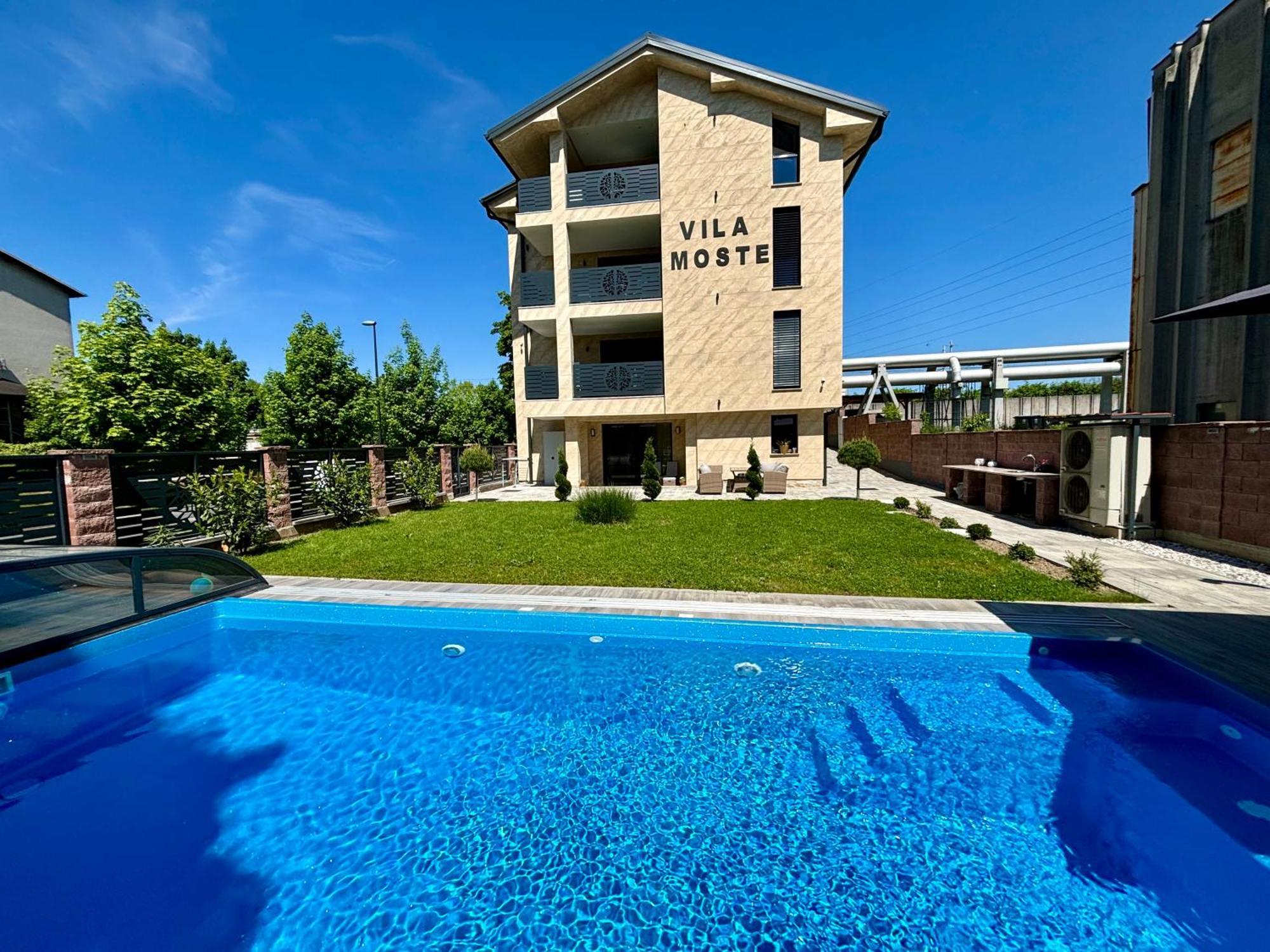 Villa Moste With Pool & Ev Station Lubiana Esterno foto