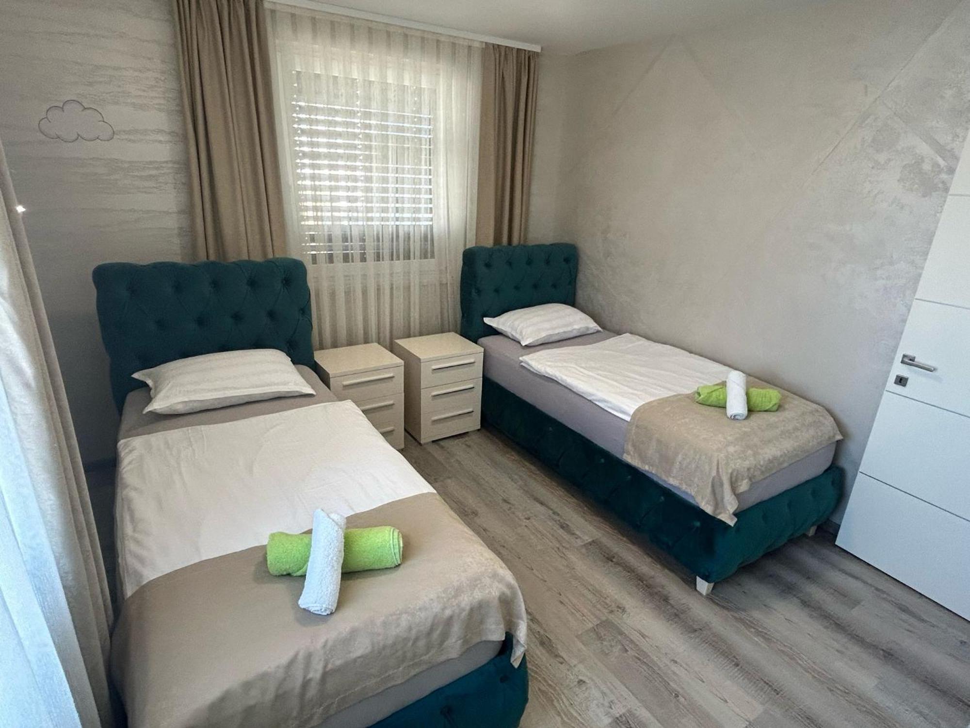 Villa Moste With Pool & Ev Station Lubiana Esterno foto