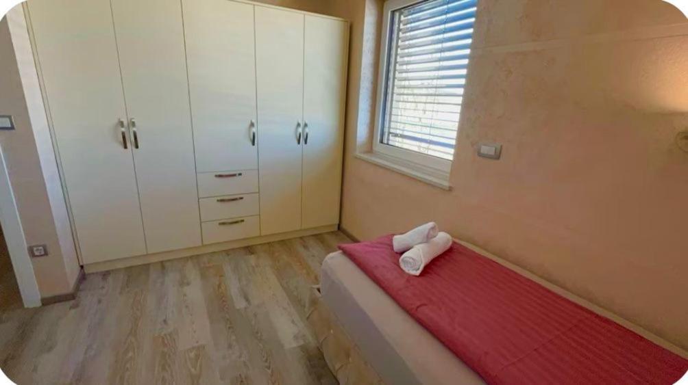Villa Moste With Pool & Ev Station Lubiana Esterno foto